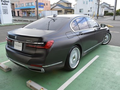 2020 BMW 7 SERIES photo 9