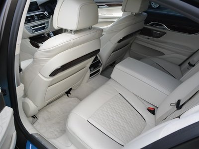 2020 BMW 7 SERIES thumbnail 19