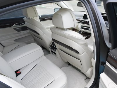 2020 BMW 7 SERIES thumbnail 23