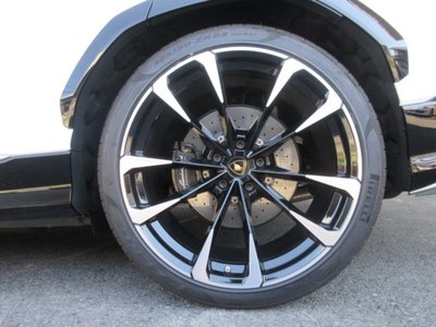 صورة 13 لـ 2018 Lamborghini URUS