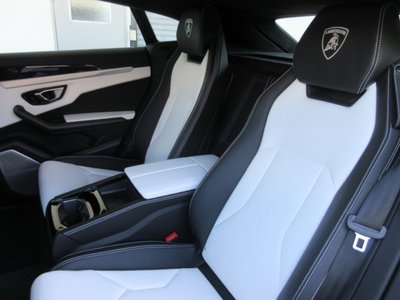 صورة 25 لـ 2018 Lamborghini URUS