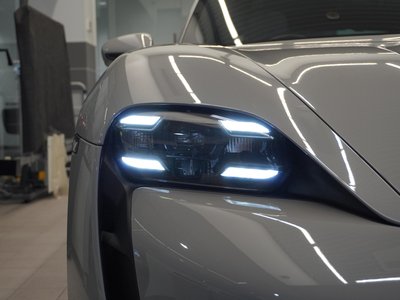 2024 Porsche TAYCAN photo 5