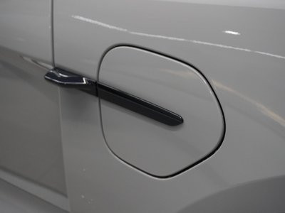 2024 Porsche TAYCAN photo 7