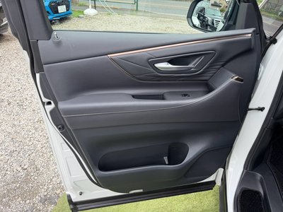صورة مصغرة 28 لـ 2023 Toyota ALPHARD