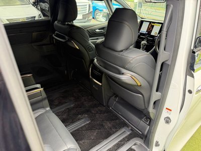 صورة مصغرة 56 لـ 2023 Toyota ALPHARD