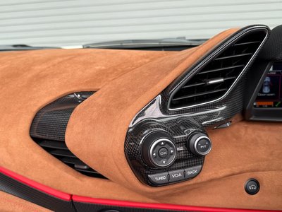 2020 Ferrari 488 PISTA SPIDER — фото 35