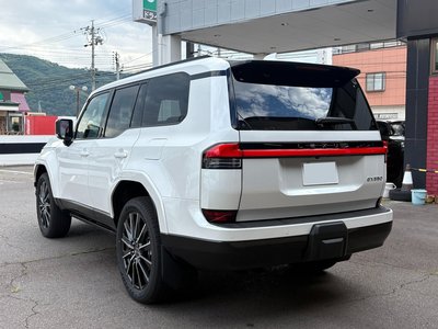 صورة 3 لـ 2025 Lexus GX