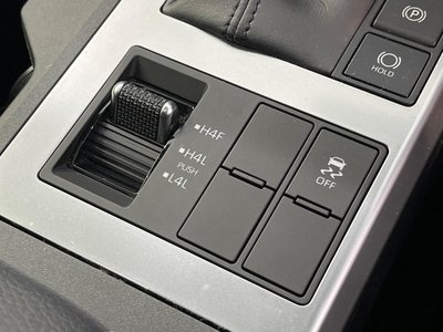2025 Toyota LAND CRUISER 250 thumbnail 35