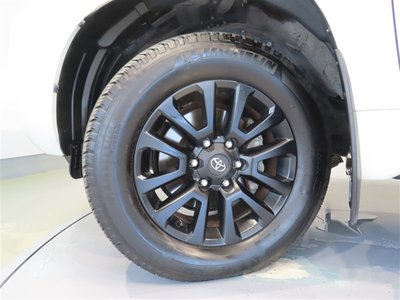 2023 Toyota LAND CRUISER PRADO 照片 17