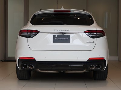 2022 Maserati LEVANTE — фото 8