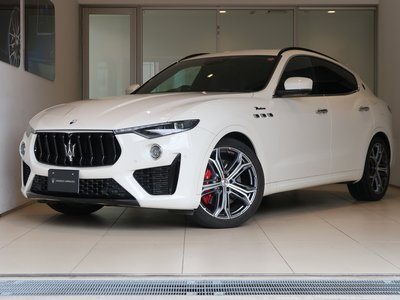 2022 Maserati LEVANTE — фото 1