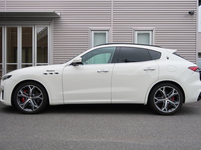 2022 Maserati LEVANTE — фото 11