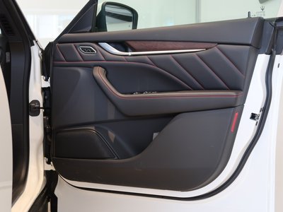 2022 Maserati LEVANTE — фото 16