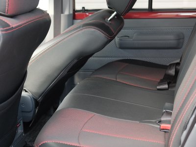 صورة 65 لـ 2015 Toyota LAND CRUISER 70