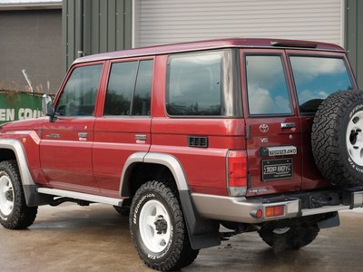 صورة 9 لـ 2015 Toyota LAND CRUISER 70