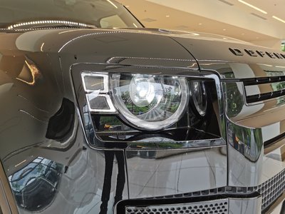 2024 LAND Rover DEFENDER — миниатюра 8