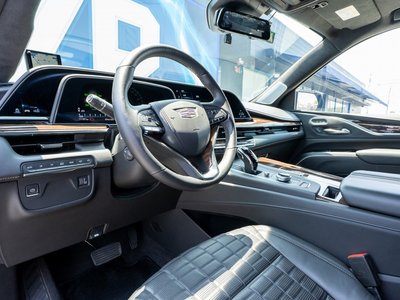 صورة مصغرة 16 لـ 2022 Cadillac ESCALADE