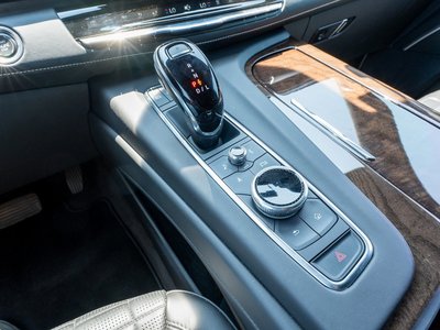 صورة مصغرة 33 لـ 2022 Cadillac ESCALADE