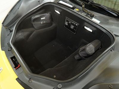 2016 Ferrari 488 GTB — миниатюра 32
