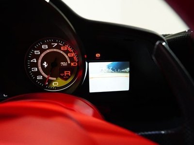 2016 Ferrari 488 GTB — миниатюра 31