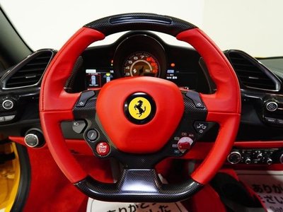 2016 Ferrari 488 GTB — миниатюра 24
