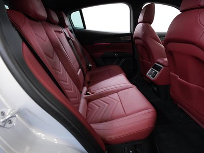 صورة 31 لـ 2023 Maserati GRECALE