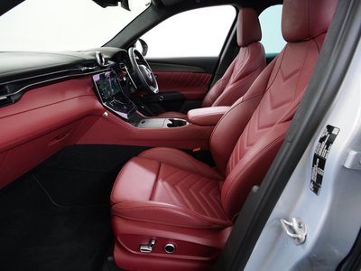 صورة 27 لـ 2023 Maserati GRECALE