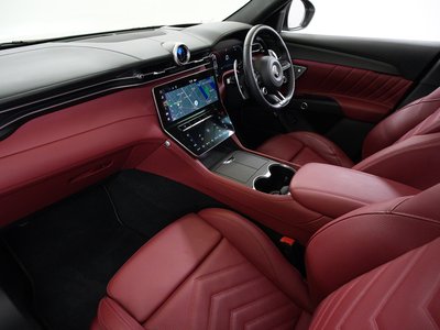 صورة 26 لـ 2023 Maserati GRECALE