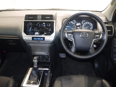 2023 Toyota LAND CRUISER PRADO — фото 3