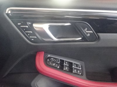 صورة مصغرة 24 لـ 2023 Porsche MACAN