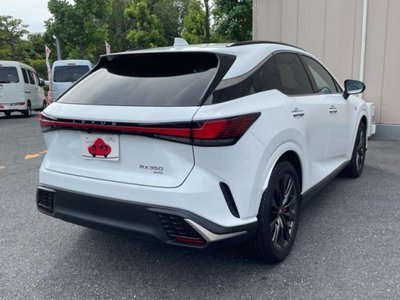 صورة مصغرة 3 لـ 2023 Lexus RX