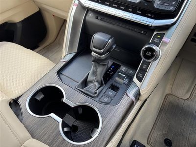 2023 Toyota LAND CRUISER 300 — фото 23