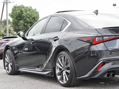 2021 Lexus IS — фото 16
