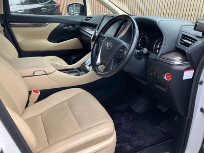 صورة 43 لـ 2022 Toyota ALPHARD