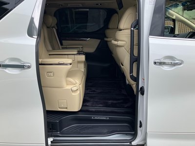 صورة 47 لـ 2022 Toyota ALPHARD