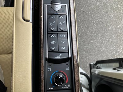 صورة 49 لـ 2022 Toyota ALPHARD
