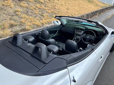 2010 Lexus IS CONVERTIBLE — фото 10