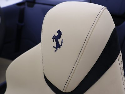2024 Ferrari ROMA SPIDER 照片 23
