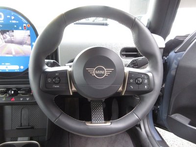 صورة 24 لـ 2025 MINI COOPER CONVERTIBLE