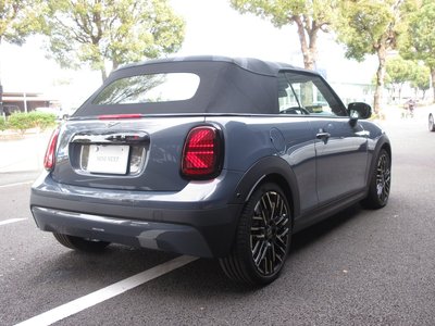 صورة 16 لـ 2025 MINI COOPER CONVERTIBLE