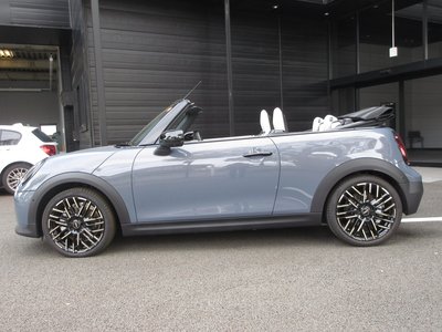صورة 11 لـ 2025 MINI COOPER CONVERTIBLE