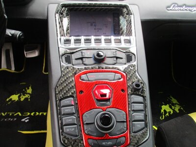 صورة 5 لـ 2012 Lamborghini AVENTADOR