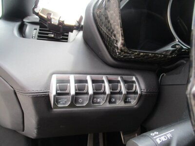 صورة 6 لـ 2012 Lamborghini AVENTADOR