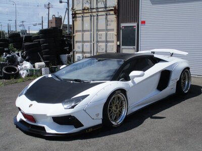 صورة 25 لـ 2012 Lamborghini AVENTADOR