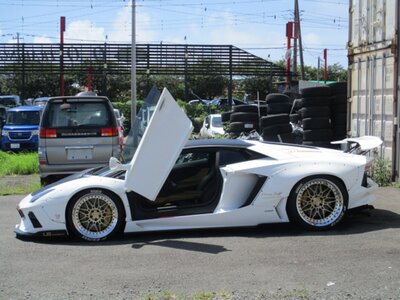 صورة 28 لـ 2012 Lamborghini AVENTADOR