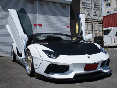 صورة 12 لـ 2012 Lamborghini AVENTADOR