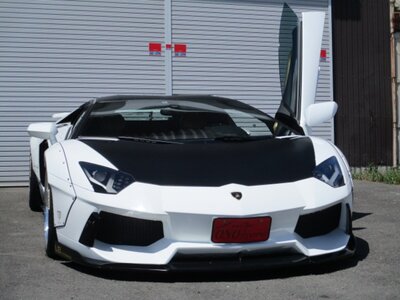 صورة 15 لـ 2012 Lamborghini AVENTADOR