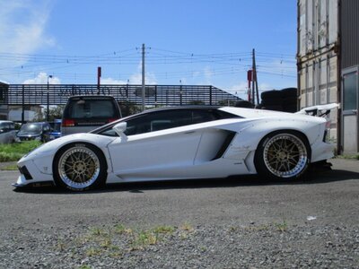 صورة 30 لـ 2012 Lamborghini AVENTADOR