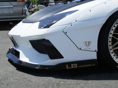صورة 32 لـ 2012 Lamborghini AVENTADOR
