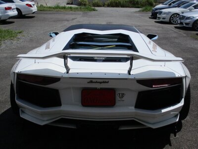 صورة 36 لـ 2012 Lamborghini AVENTADOR